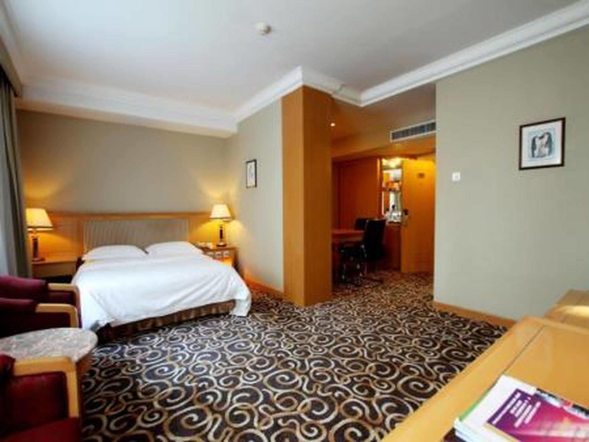 Modern Hotel Харбін Екстер'єр фото